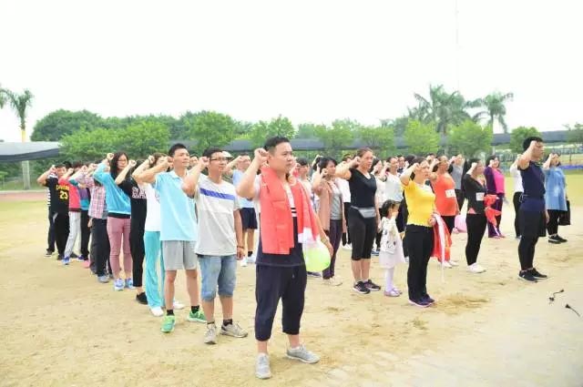 全體運(yùn)動員宣讀誓詞/ 激情昂揚(yáng)