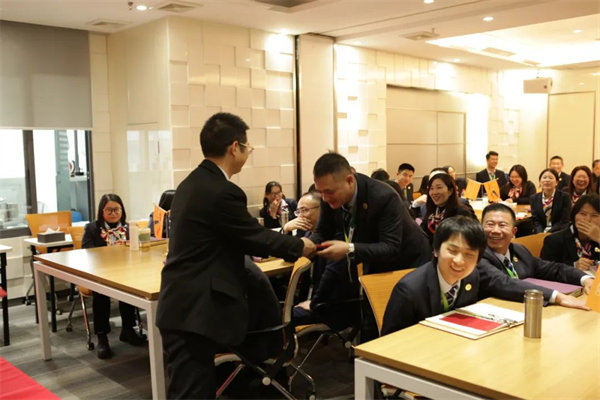 共襄盛典，啟航新征程！廣東博皓年度總結大會-頒發年終利是、子女助學金、敬老金